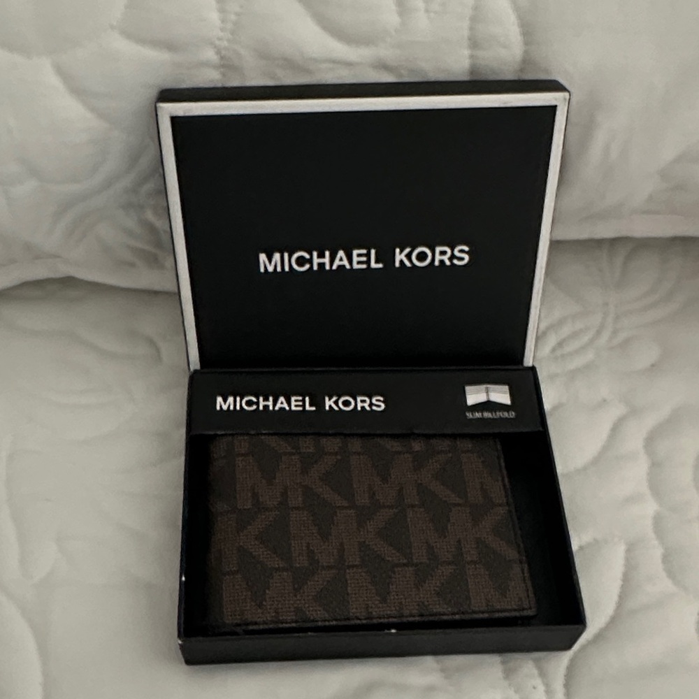 Michael Kors Black and Brown Key Holder